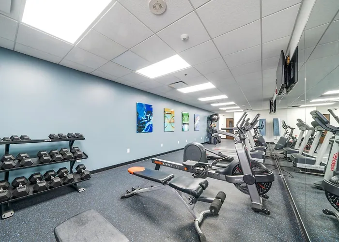 Sprawling Stadium Views Location Views 24-7 Gym Lounge Roku Pittsburgh